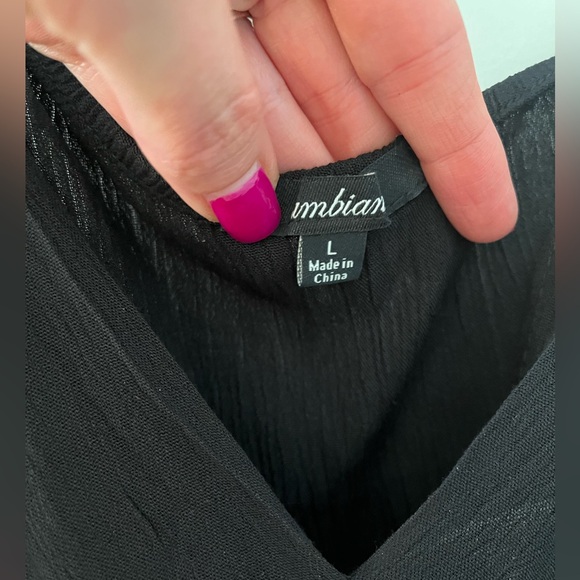 Black cropped spaghetti strap tank blouse in a size large - Picture 6 of 12